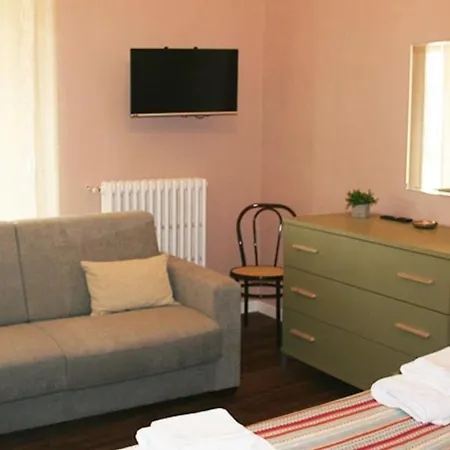 Fenì Home Bed&Breakfast-3